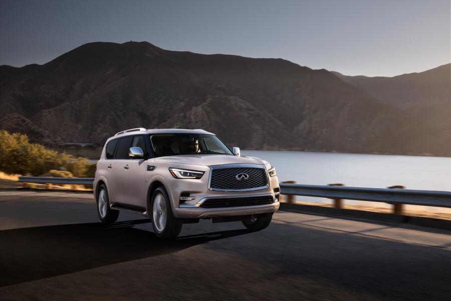  Infiniti QX80 5.6 2018 года  (фото 13 из 117)